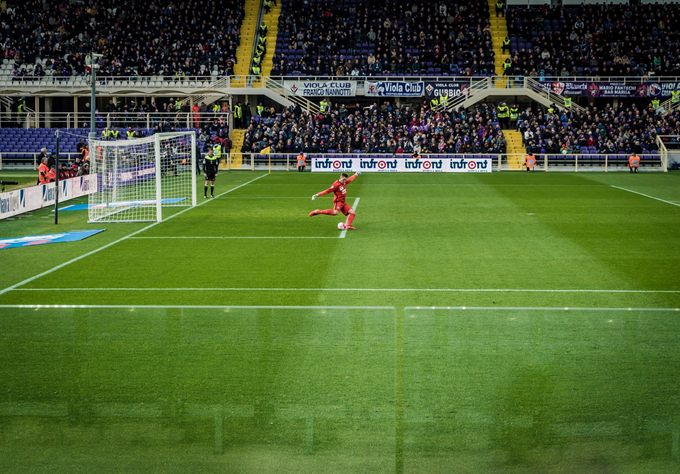 Stadium advertising boards